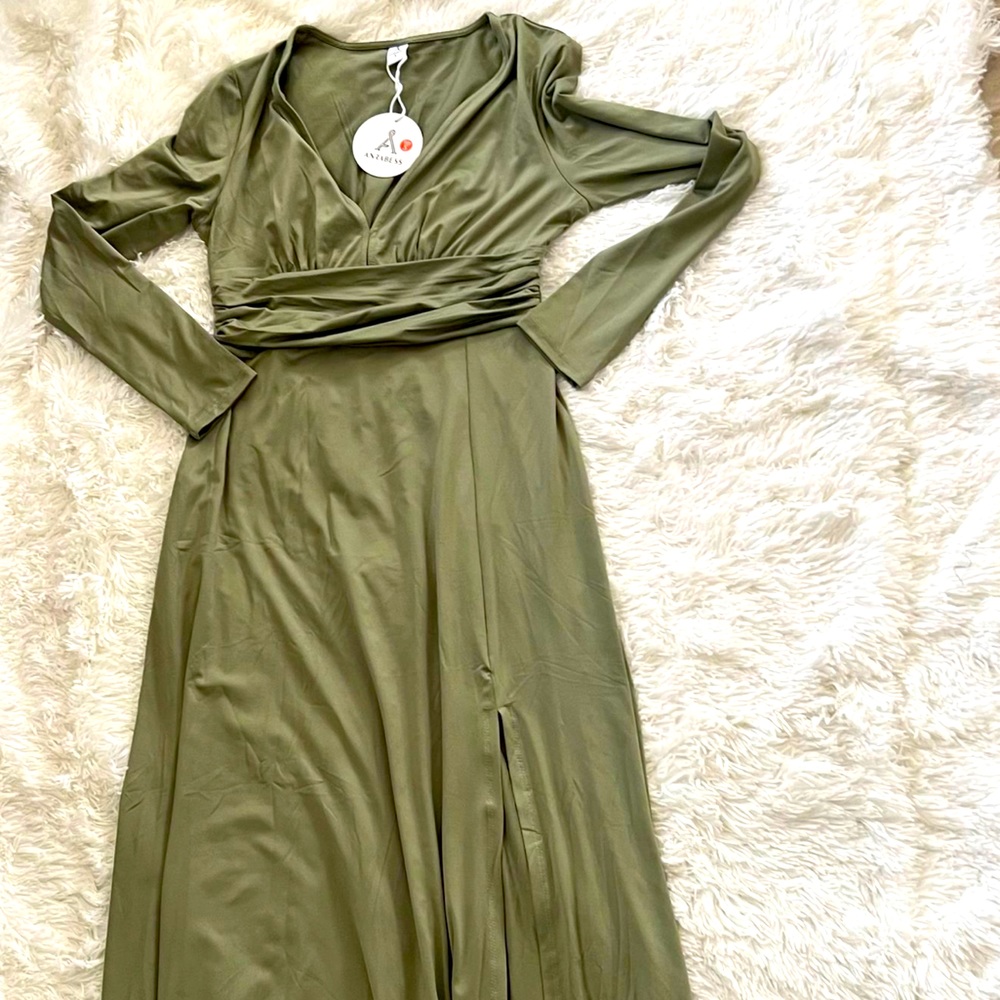 NWT anrabes women’s green maxi dress